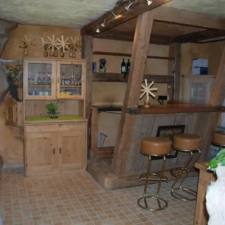 Weinberg-panoramaferienhaus * كيتسك إيم زاوزال