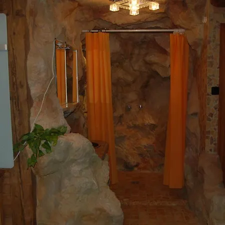 Weinberg-panoramaferienhaus * كيتسك إيم زاوزال