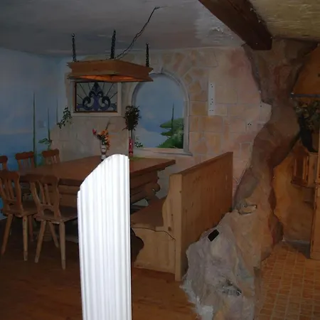 Weinberg-panoramaferienhaus 펜션 키체크 임 자우잘
