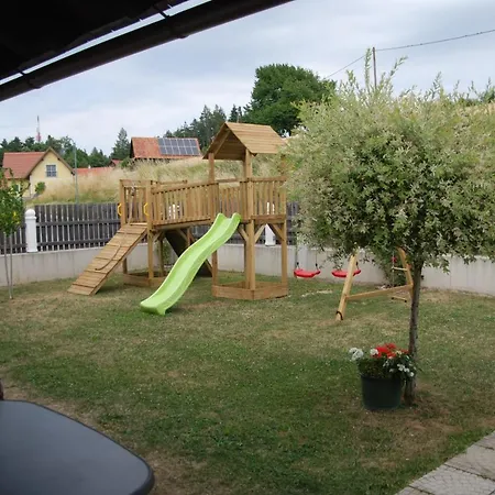 Weinberg-panoramaferienhaus كيتسك إيم زاوزال