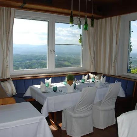 Weinberg-panoramaferienhaus * كيتسك إيم زاوزال